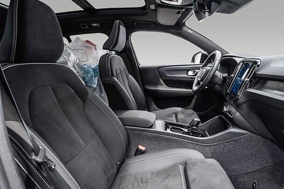 Volvo XC40 20 of 24