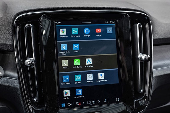 Volvo XC40 17 of 24