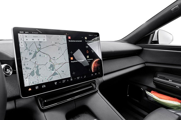 Polestar 4 15 of 24