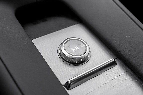 Polestar 4 19 of 24
