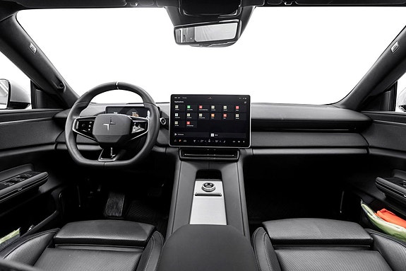 Polestar 4 12 of 24