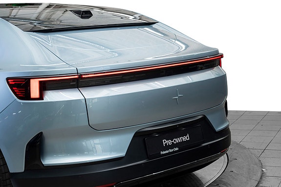 Polestar 4 7 of 24