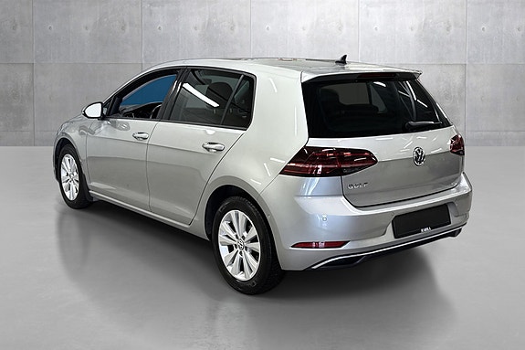 Volkswagen Golf VII 3 of 5