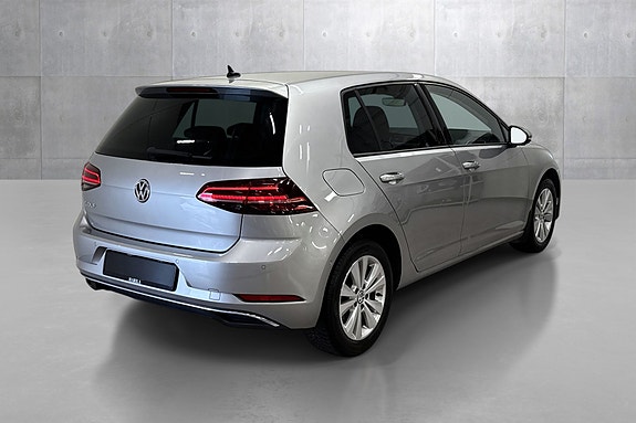 Volkswagen Golf VII 5 of 5