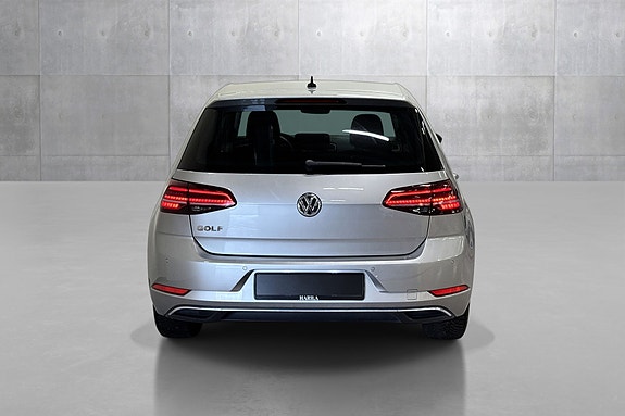 Volkswagen Golf VII 4 of 5