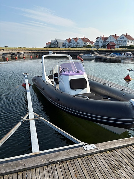 BRIG 645 m/200 HK - sort/ sort interiør 4 of 5