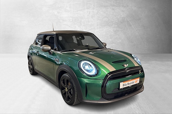 MINI Cooper SE 3 of 5