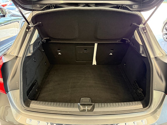 Mercedes-Benz GLA200 20 of 30