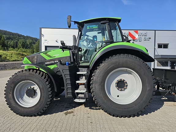 Deutz Fahr 7250 5 of 30