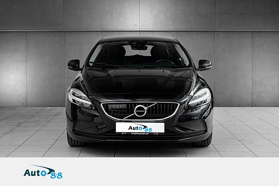 Volvo V40 5 of 5