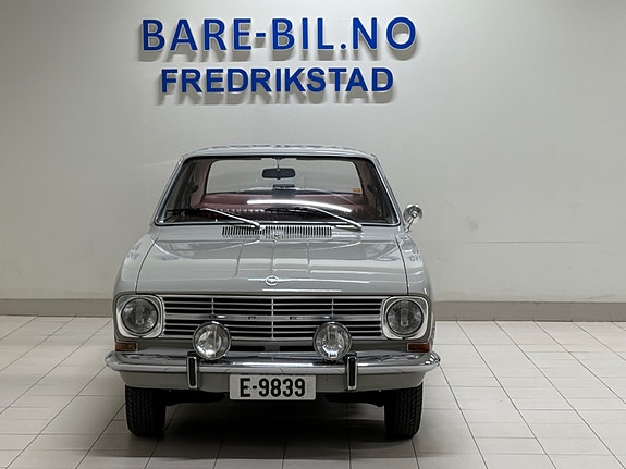 Opel Kadett 4 of 5