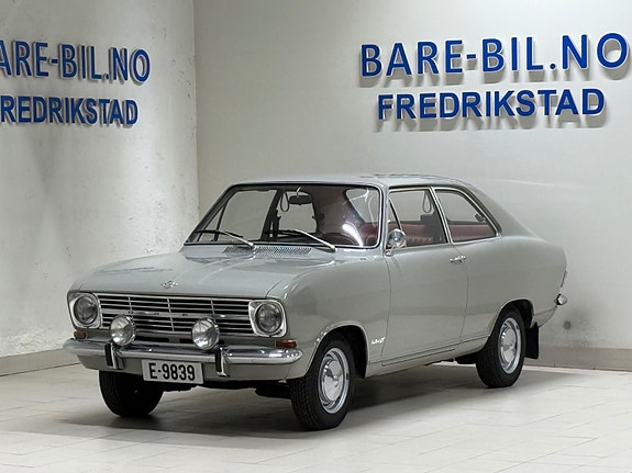 Opel Kadett 2 of 5