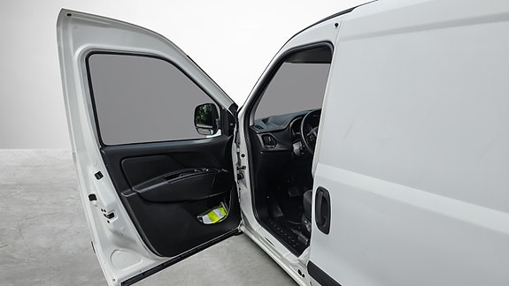 Fiat Doblo 9 of 30