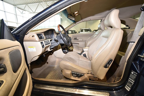 Volvo C70 9 of 12