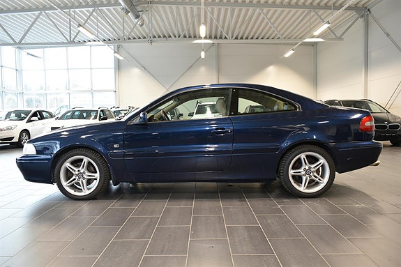 Volvo C70 2 of 5