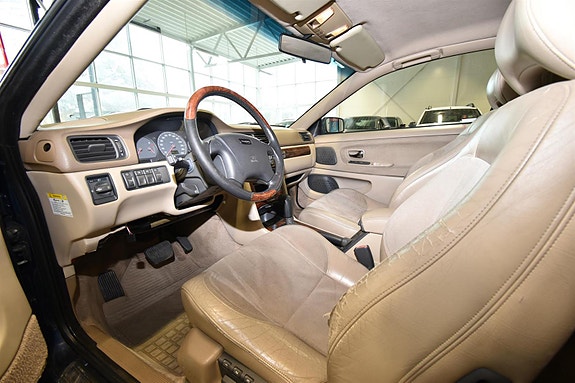 Volvo C70 10 of 12