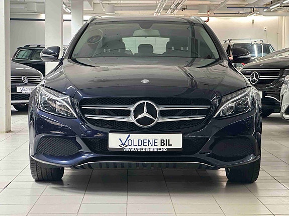 Mercedes-Benz C250 d 2 of 5