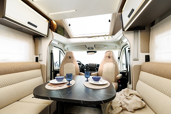 Benimar Mileo 297 / ALDE vannbåren varme / Heavy-Chassis / EL - senkeseng 9 of 30