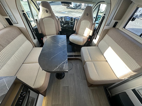 Benimar Mileo 297 / ALDE vannbåren varme / Heavy-Chassis / EL - senkeseng 11 of 30
