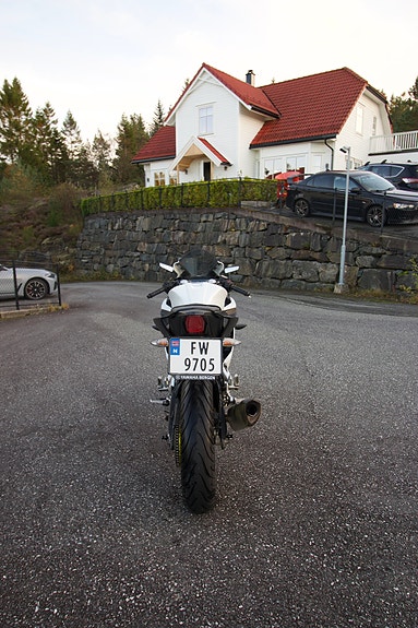Yamaha YZF-R 125 5 of 8