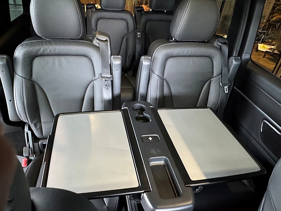 Mercedes-Benz V300 12 of 23
