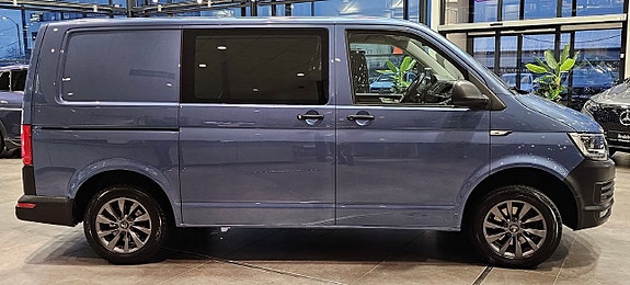 Volkswagen Transporter 3 of 5