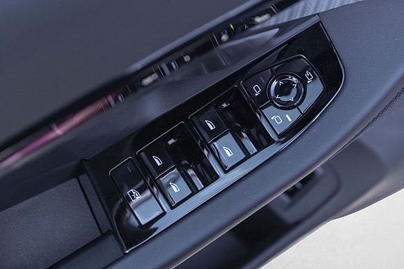 BMW i5 25 of 30