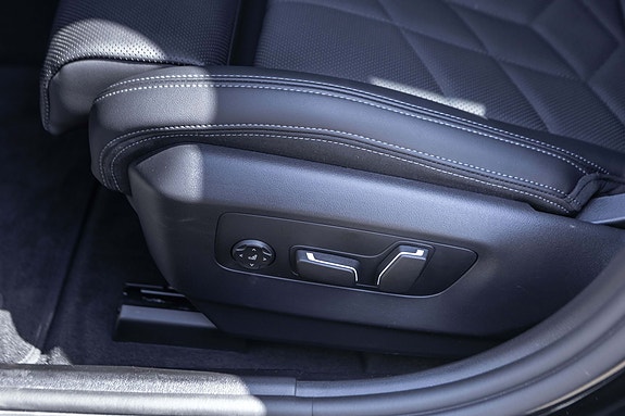 BMW i5 27 of 30