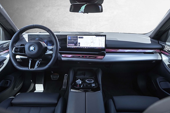 BMW i5 30 of 30