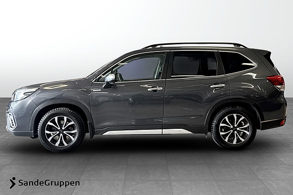 Subaru Forester 2 of 5