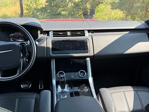 Land Rover Range Rover Sport 5 of 5