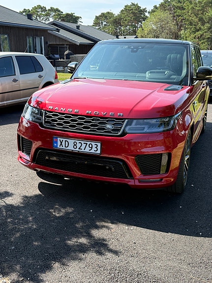 Land Rover Range Rover Sport 4 of 5