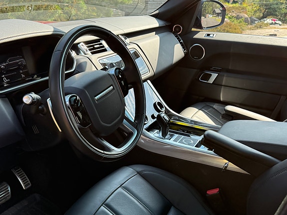 Land Rover Range Rover Sport 7 of 8
