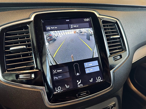 Volvo XC90 22 of 27