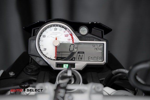 BMW S1000 R Akrapovic Slip On 21 of 25