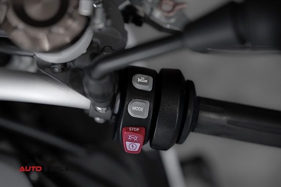 BMW S1000 R Akrapovic Slip On 25 of 25