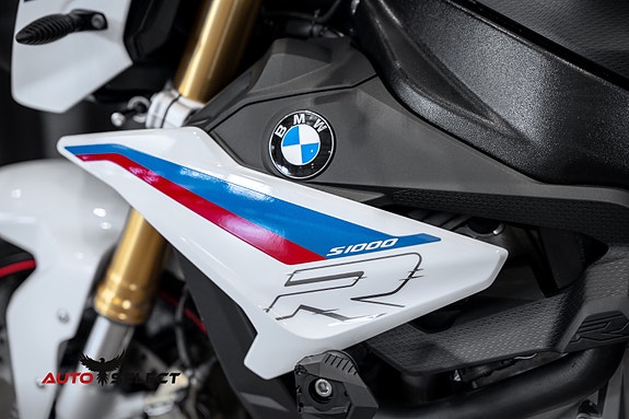 BMW S1000 R Akrapovic Slip On 6 of 25