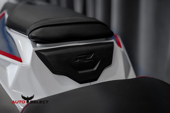 BMW S1000 R Akrapovic Slip On 12 of 25