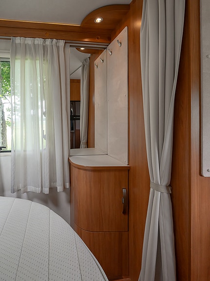 Hymer Exsis 698 | KL. B | GOD NYTTELAST | QUEENBED | LAV KM 30 of 30