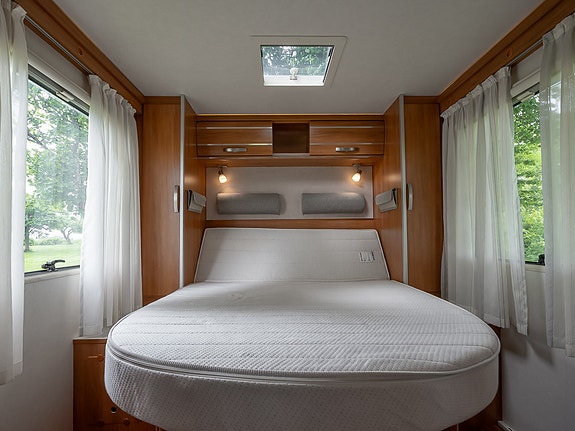 Hymer Exsis 698 | KL. B | GOD NYTTELAST | QUEENBED | LAV KM 25 of 30