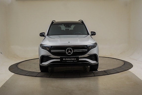 Mercedes-Benz EQB300 4 of 5