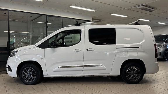 Toyota Proace City 2 of 5