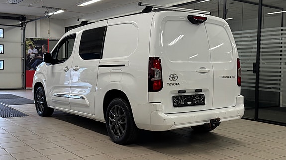 Toyota Proace City 3 of 5