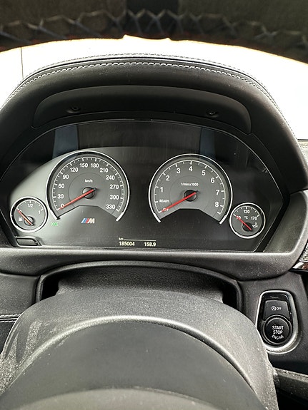 BMW M4 6 of 6