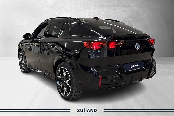 BMW iX2 7 of 21