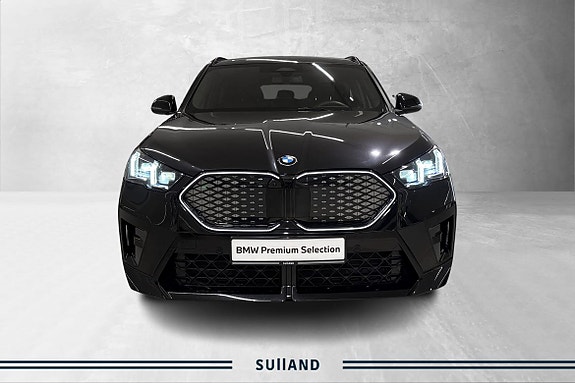 BMW iX2 2 of 21