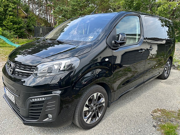 Opel Zafira 2 of 5