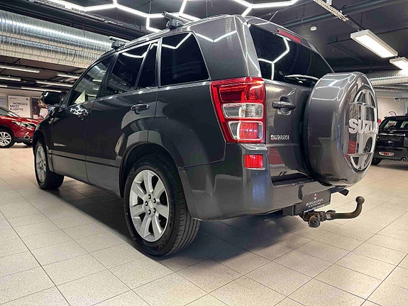 Suzuki Grand Vitara 4 of 5