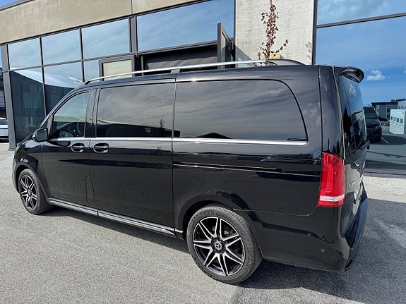 Mercedes-Benz V300 d 4 of 16