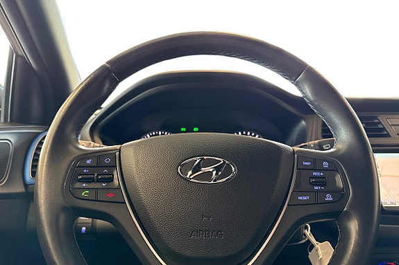 Hyundai i20 16 of 19